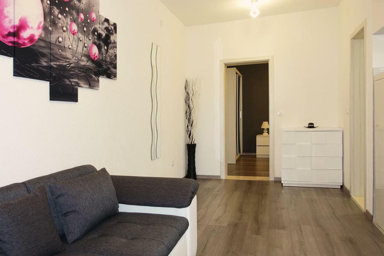 Apartments Toni Bol Zewnętrze zdjęcie